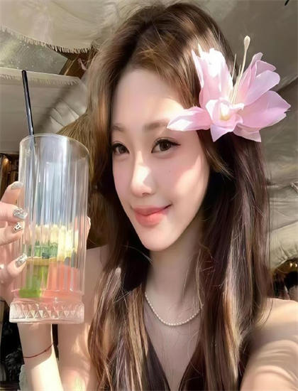 萨拉的入会仪式评价对比：专业影评与观众口碑差异，未删减版